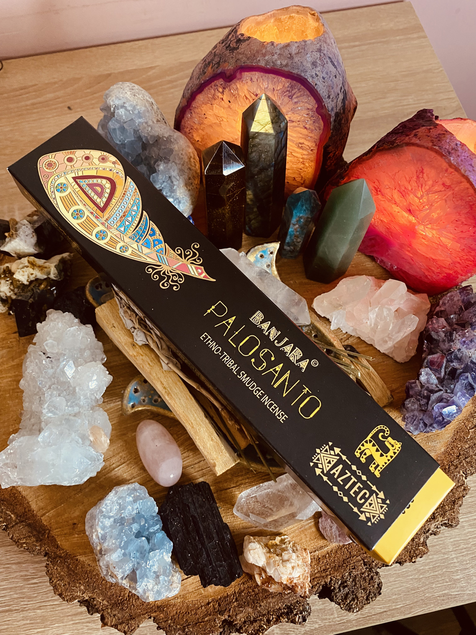 kadzidlo-patyczkowe-o-zapachu-palo-santo