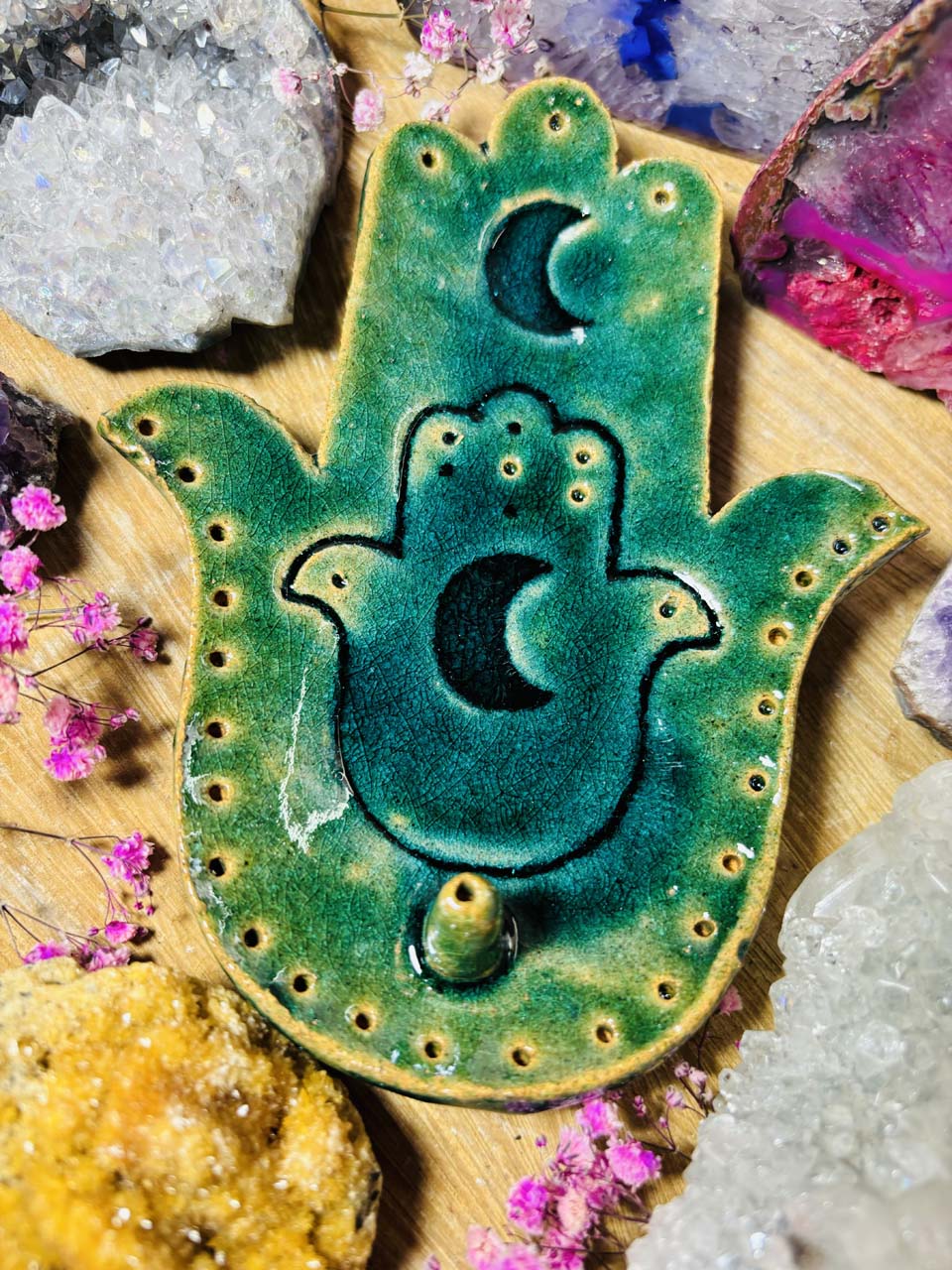 ceramiczna-podstawka-na-kadzidla-kamieniemocycom-zielona-hamsa-nr-3