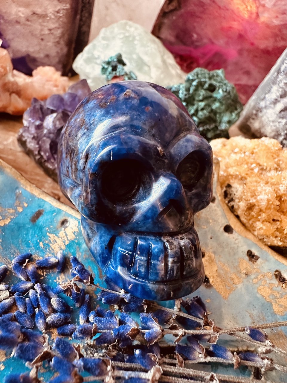 czaszka-sodalit-kwiecien-kamieniemocy-nr12