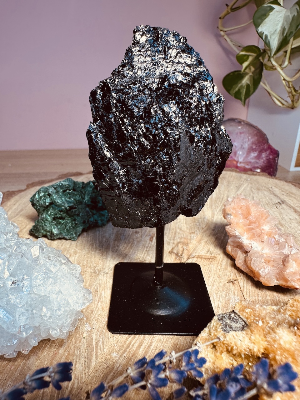 turmalin-na-podstawce-kamieniemocy-nr-5b