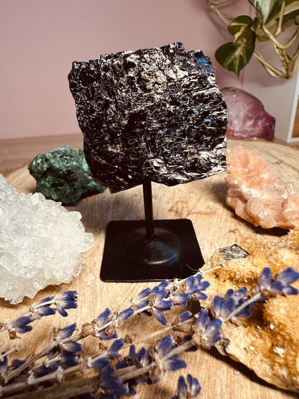 turmalin-na-podstawce-kamieniemocy-nr-8