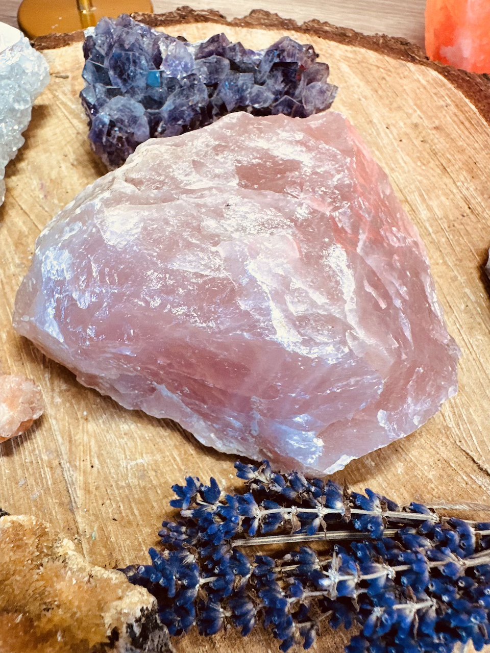 kwarc-różowy-surowy-minerał-kamieniemocy-nr-4